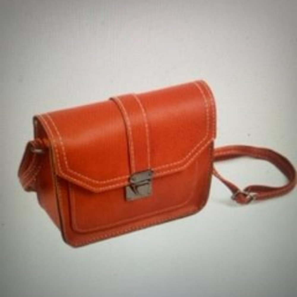 NEW/ Barri Collection All Day Crossbody Purse